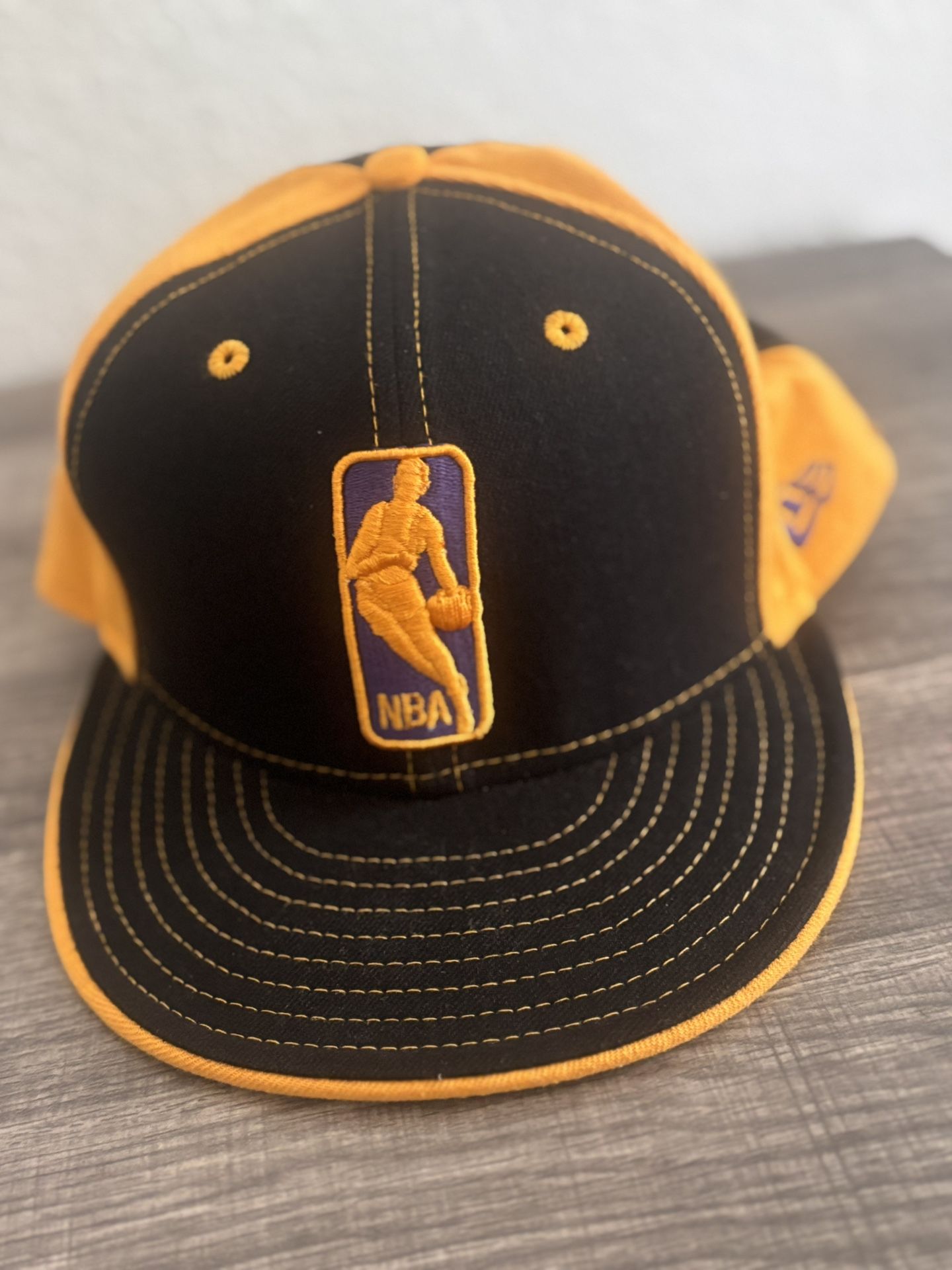 Lakers Fitted Hat (New Era | Black & Yellow | Official NBA)
