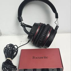 Focusrite Scarlett Solo 4th Gen w/ Headphones