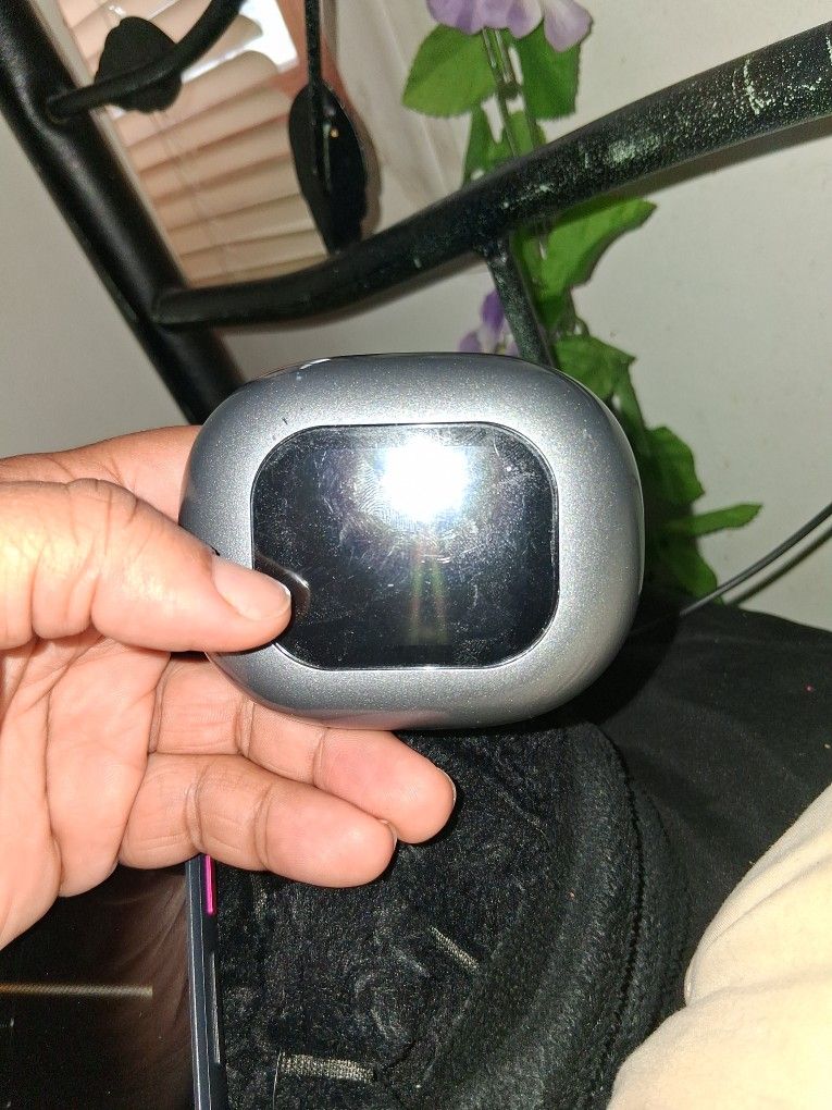 YYK-Q16 Pro Bluetooth Ear Buds With Translator 144 Different Languages