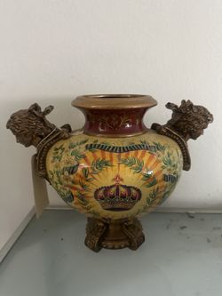 Unique Victorian Vase Lady Handle