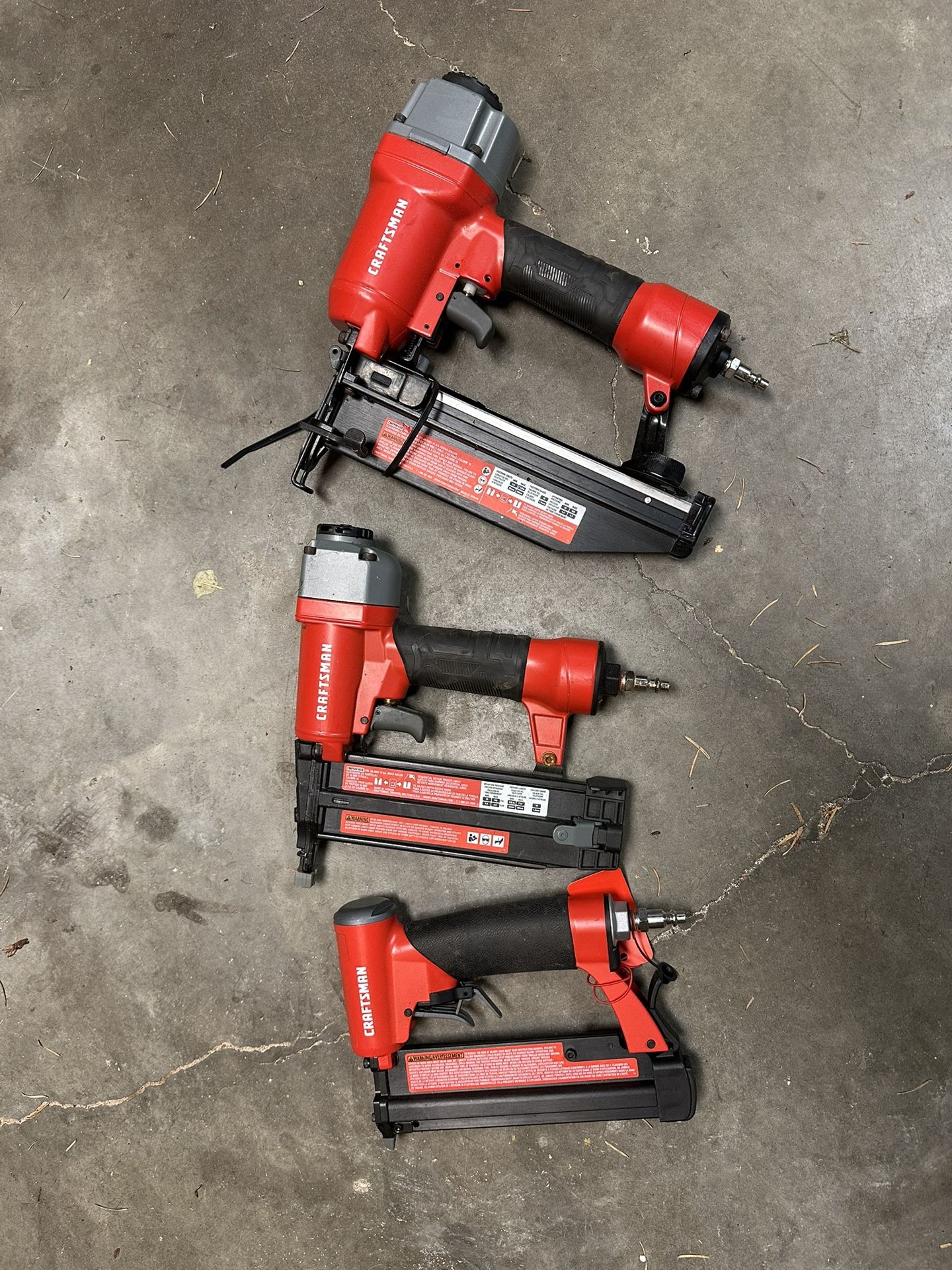 CRAFTSMAN 6-Gallon Portable Electric 150 PSI Pancake Air Compressor with Accessories Included