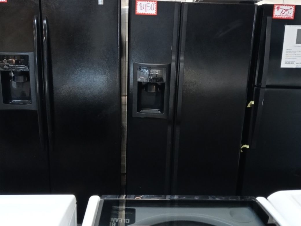GE Side-by-side Refrigerator Working Perfectly 4 Months Warranty