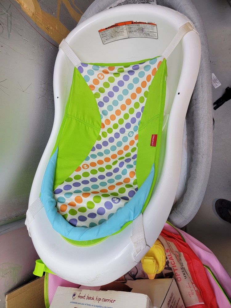 Baby Bath Tub Including Little Bath Toys