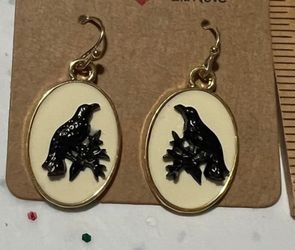 NEW Gothic Gold Toned Black Crow White Enamel Earrings 1.2x.8 * Halloween Fall