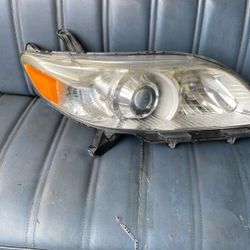 Toyota Sienna Headlight