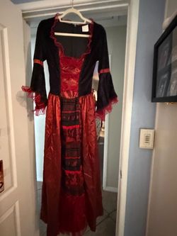 Gothic dress Vampire Halloween