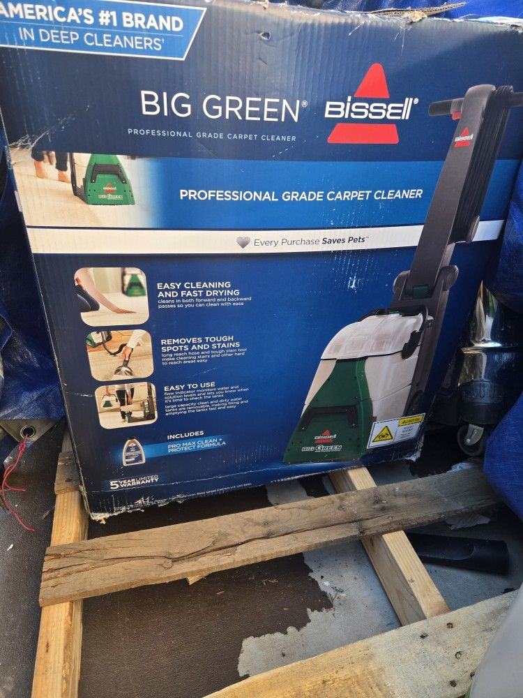 BISSELL® Big Green® Professional Carpet Cleaner with XL DirtLifter PowerBrush
Includes BISSELL PRO MAX