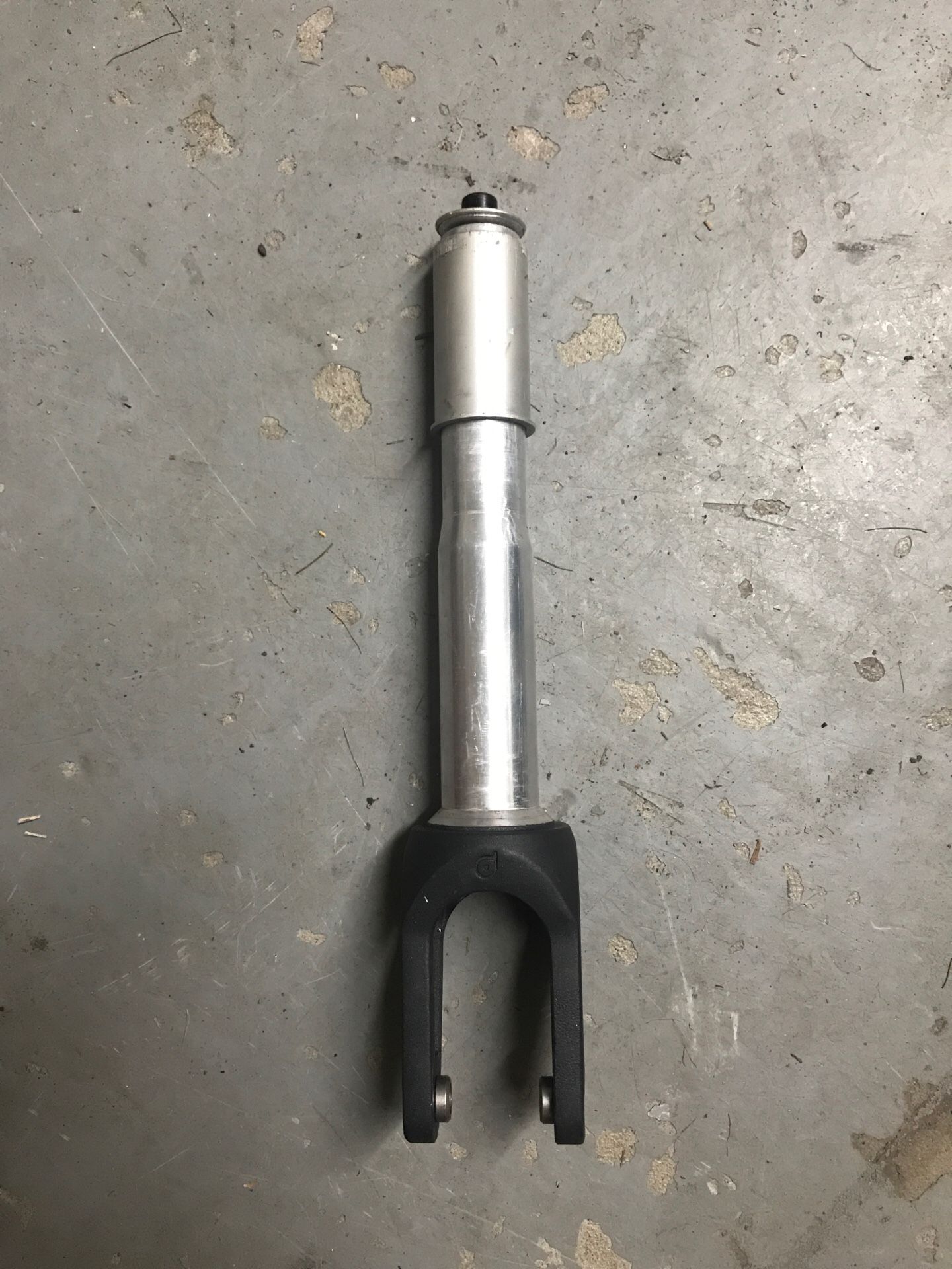 District scooter fork