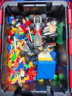Assorted Legos