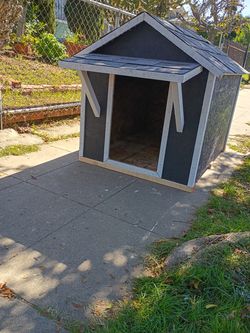 Extra large dog house