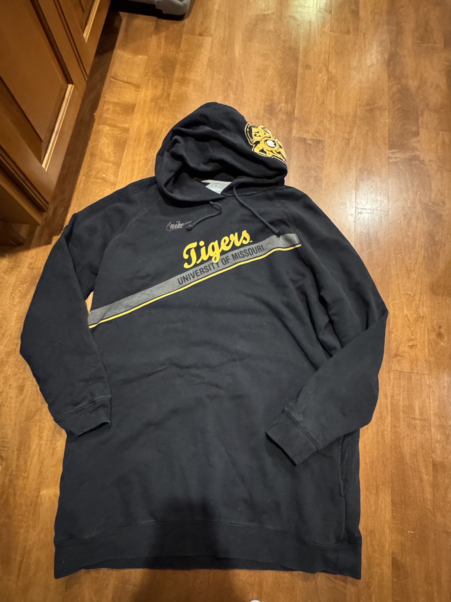 Woman’s Nike MU Mizzou Hoodie Shipping Available