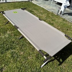 US Forest Service Portable, Sturdy Cot - like new 