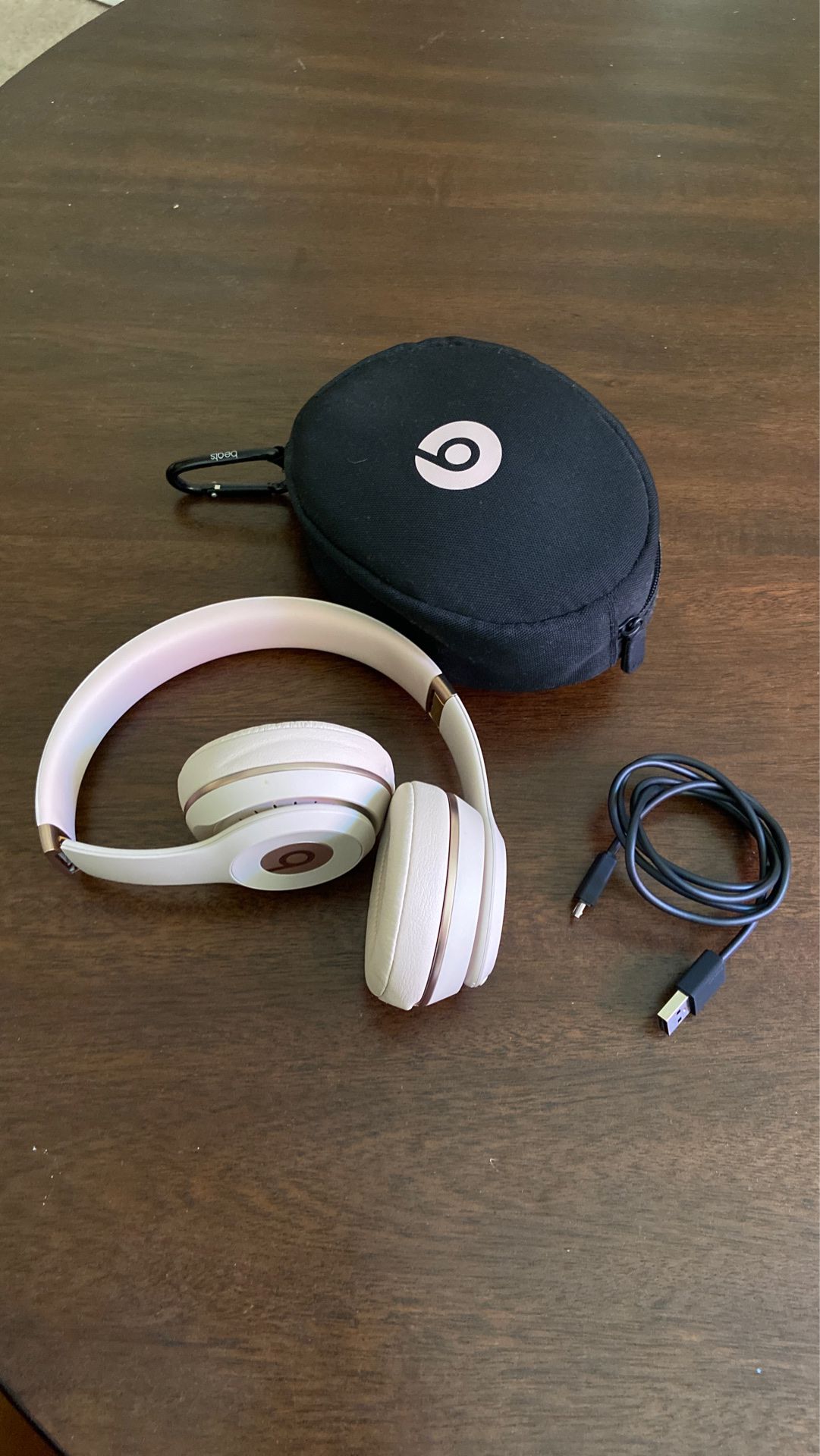 Wireless Solo3 Beats in Rose Gold