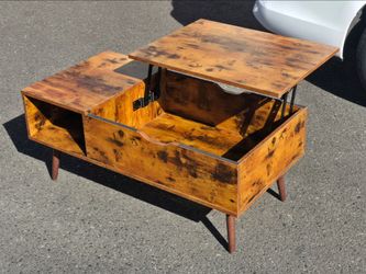 Lift-top Coffee Table