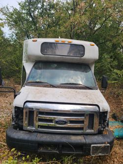 2010 Ford E-450
