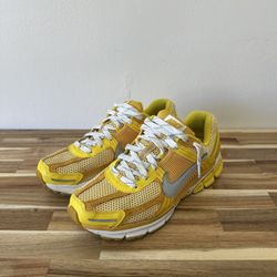 Nike Vomero 5 “Yellow Ochre”