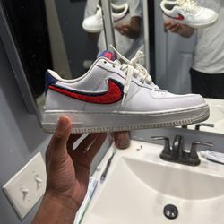 Nike Air Force 1 '07 LV8 "Chenille Swoosh"