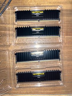 Corsair LPX 32GB 3000 DDR4 (4x8gb)