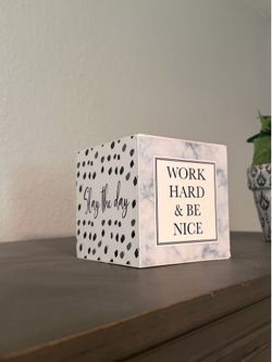 Motivational decoration