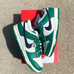 Nike Dunk Low “Lottery Green”