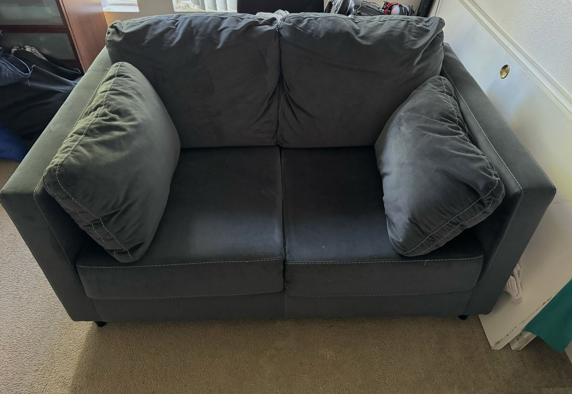  Furniture 