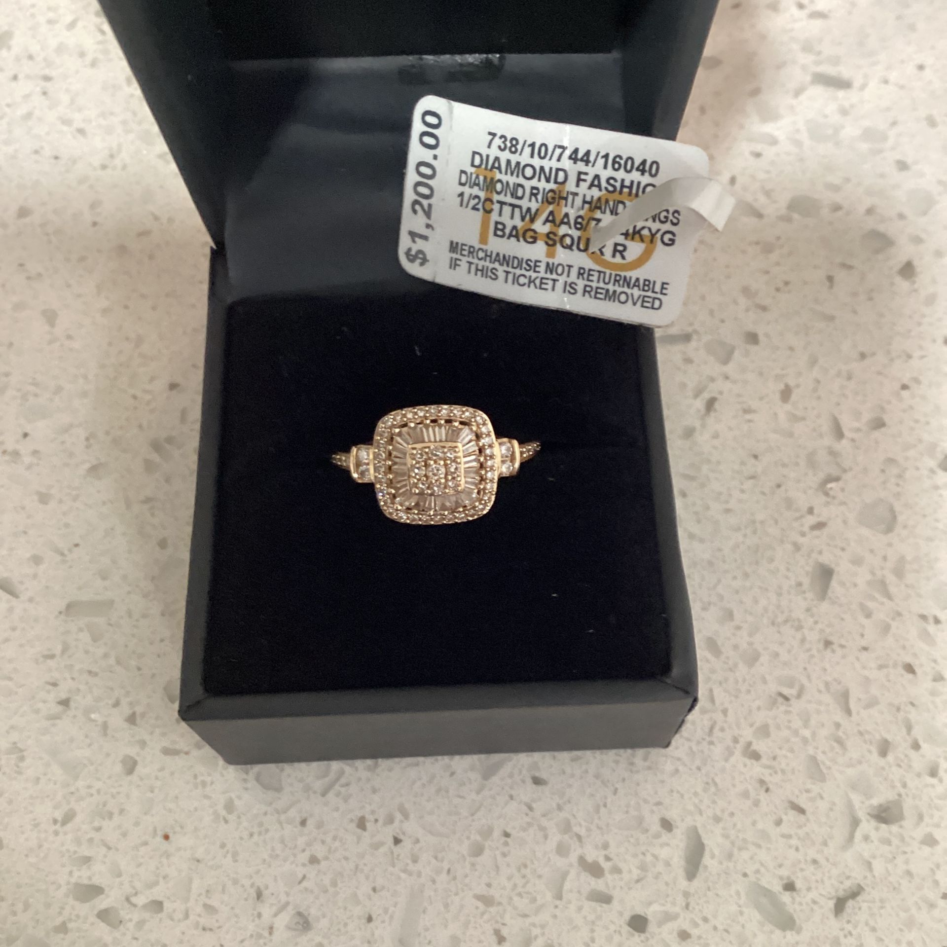 Macys 14k Diamond Gold Ring