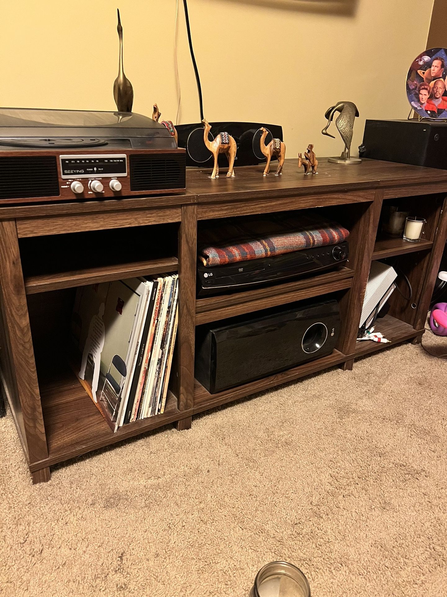 Tv stand