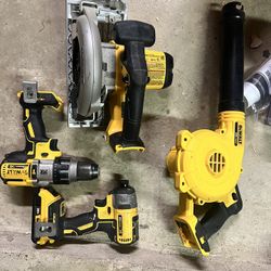 Dewalt Drill Set / Drill / Saw / Blower 