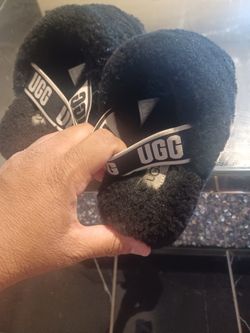 Ugg Fluff Yeah Slides (Black) Size 6