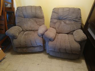 Recliner In Good Condition 