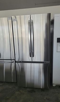 LG French Door Fridge 33" – Stainless, Bottom Freezer, ThinQ