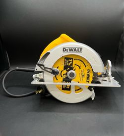 DEWALT DWE575 15 Amp 7-1/4" Lightweight Corded Circular Saw *6424