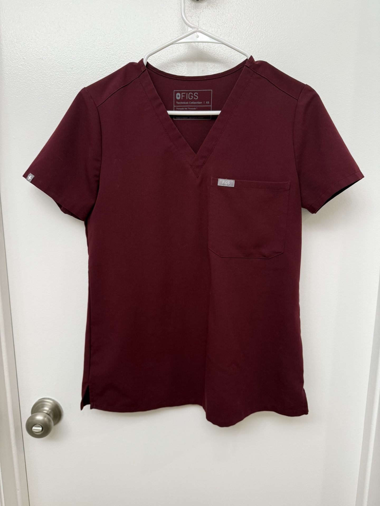 Figs scrubs XS (Two Sets)