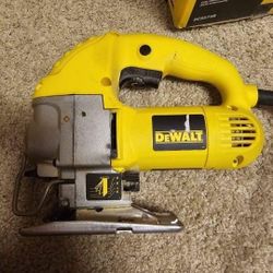 DeWalt Orbital Jigsaw 1"