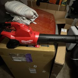 Milwaukee Leaf Blower 
