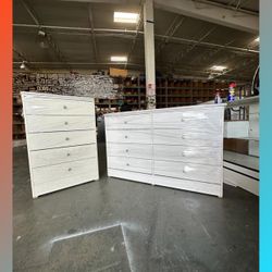 Dresser set / Eight and five drawers dresser