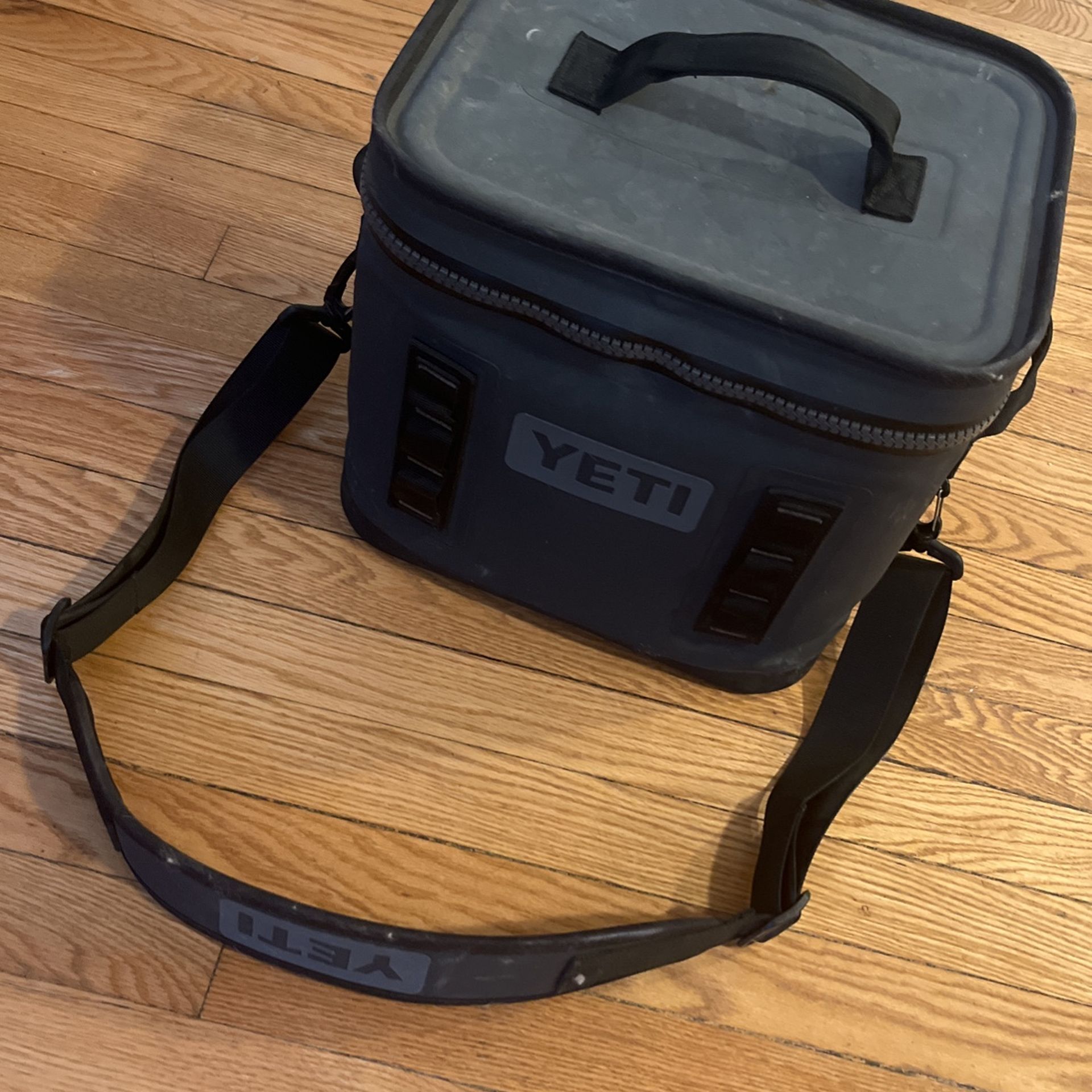 Yeti Cooler for Sale in Denver, CO OfferUp