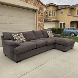 HUGE gray Sectional Couch W Chaise 