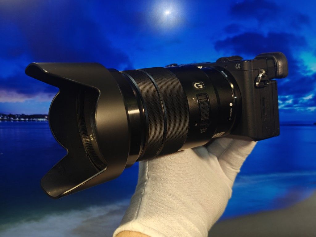 Sony a6600 + Lens 18-105mm PZ F/4 G OSS + Mem 128 Gb + Shutter Count 1744 