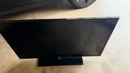 Samsung 40” LED TV – $30