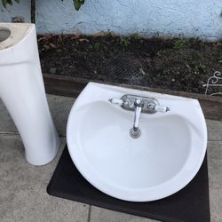 Bathroom Sink Cadet Pedestal 
