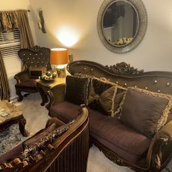 Luxury 3-Piece Victorian Living Room Set – Originally $6,000 – Only $1,000