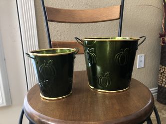 NEW Autumn decor - take both for 8!!! Small-5 inches big-7 inches