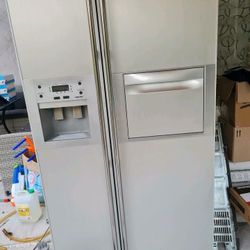 Side by Side refrigerator - No hard pull Funding- Get it Today
