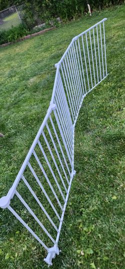 Foldable baby or pet gate