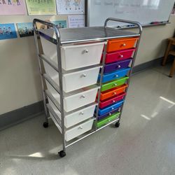 Chrome Rolling Plastic 15 Drawer Arts Crafts School Supplies Storage Chest! Great condition! 25x15x38in