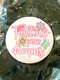 New Pin / brooch, for Clothing, Hats, Backpacks and Others (Nuevo).