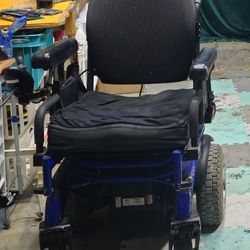 Quickie P222se Power Chair 