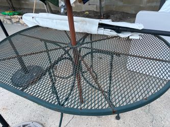 Backyard Table & Chairs