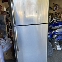 Frigidaire  Refrigerator 